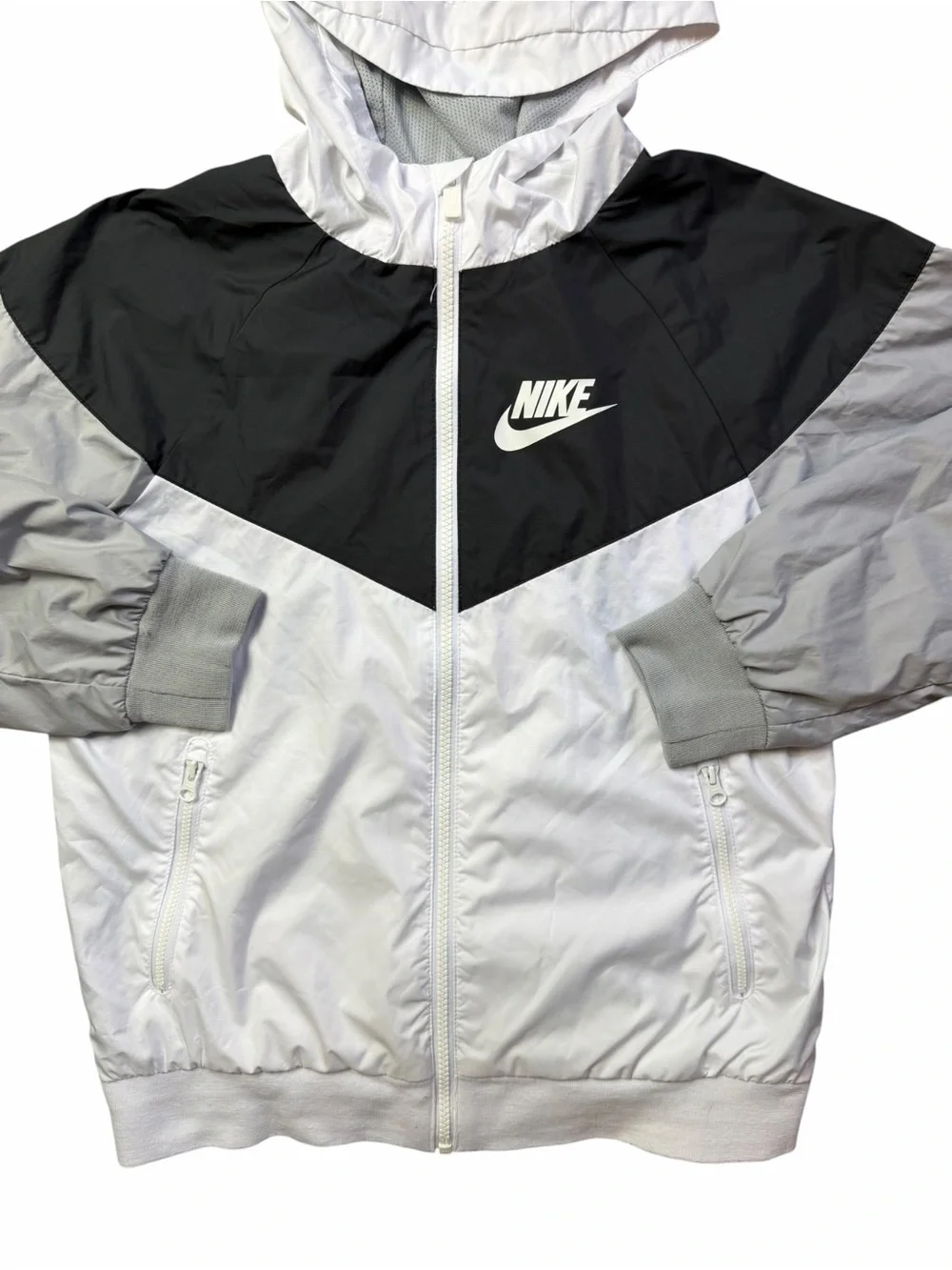 Nike Kids Medium white, gray & black Hooded Full-Zip Windbreaker Jacket